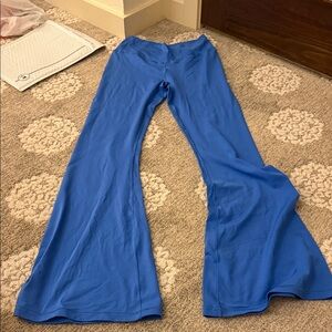 NWOT Aerie Blue Flared Yoga Pants